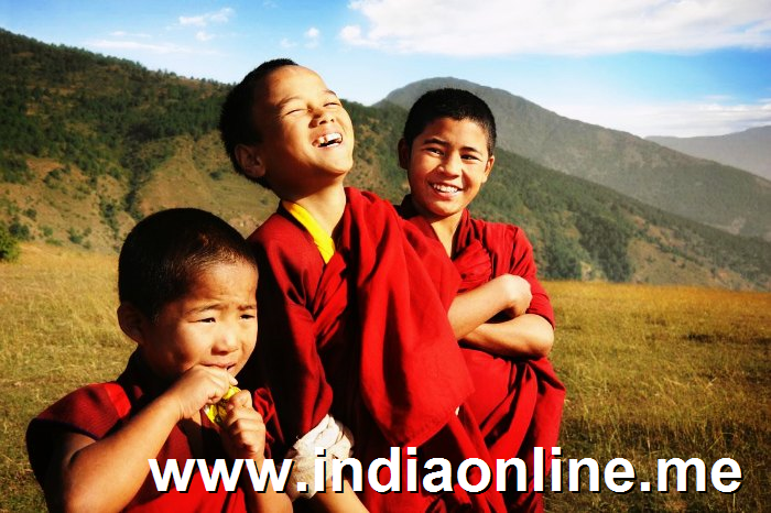 Volunteer with the monks in Sikkim