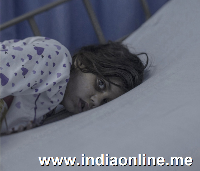 where-children-sleep-syrian-refugee-crisis-photography-magnus-wennman-19
