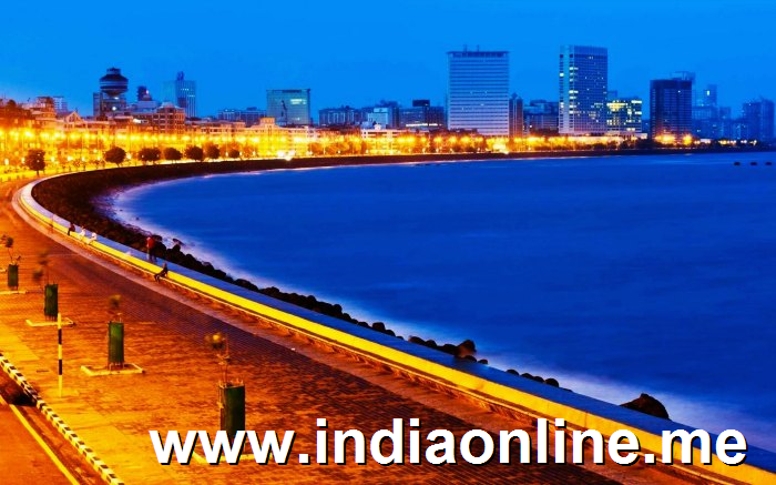 Stay overnight at Marina Drive in Mumbai