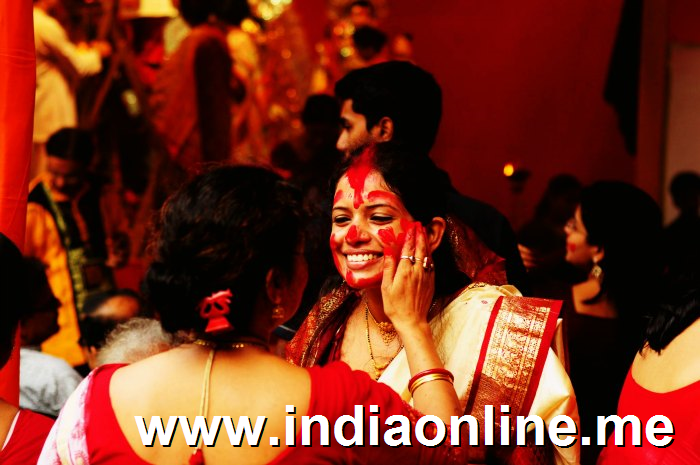 Color yourself red in Kolkata