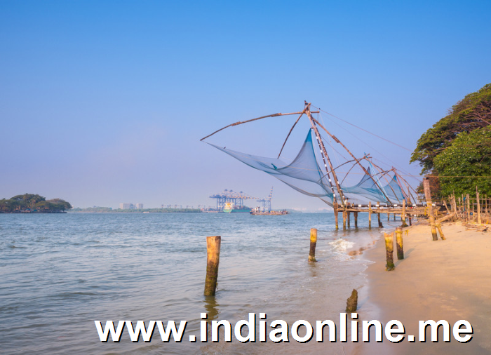 Kochi chinese fishnets in twilight in Kochi, Kerala. Fort Kochin, Kerala, South India