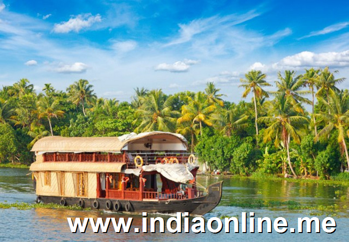 kerala-backwaters-houseboat-things-to-do-in-kerala
