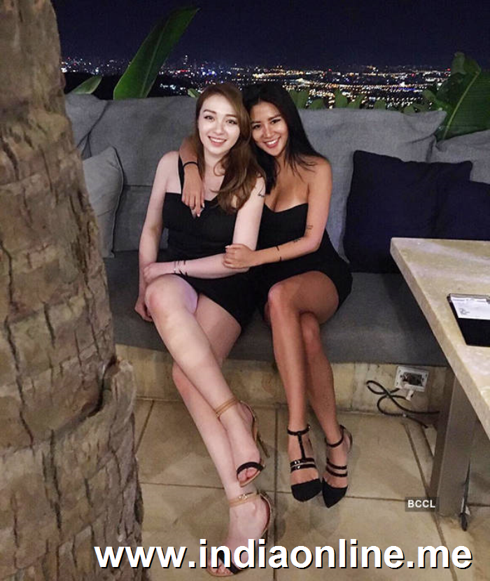 Meet the 'World's Hottest Nurse' Carina Linn, who enjoys a celebrity status on Instagram