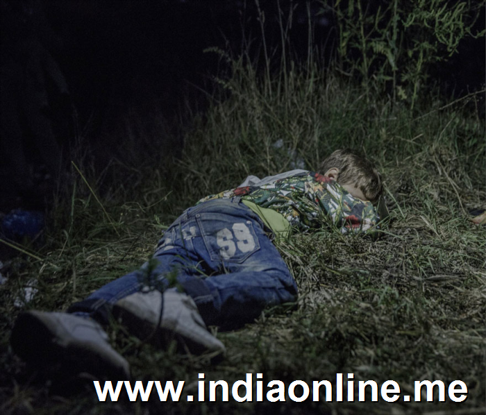 where-children-sleep-syrian-refugee-crisis-photography-magnus-wennman-2