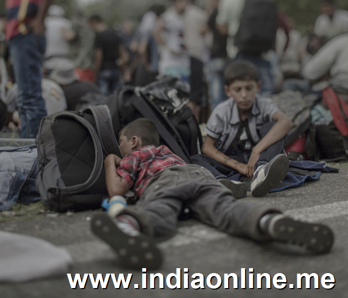 where-children-sleep-syrian-refugee-crisis-photography-magnus-wennman-16