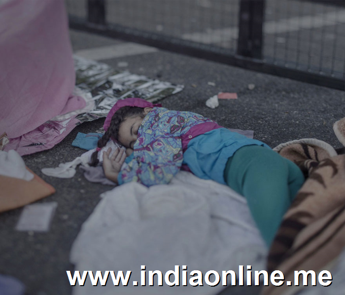 where-children-sleep-syrian-refugee-crisis-photography-magnus-wennman-12